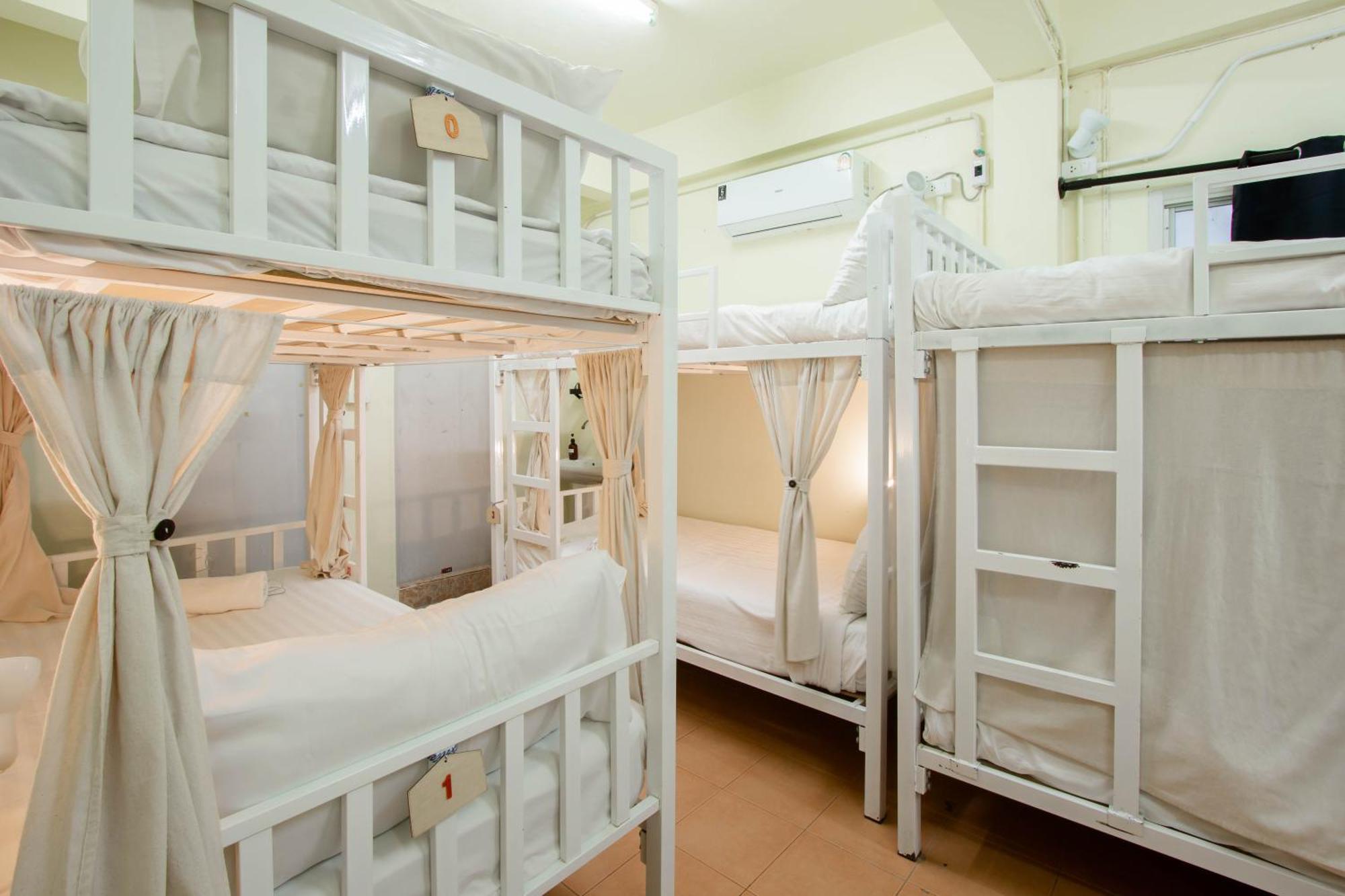 Beds Friends Phi Phi Hostel - Party Hostel Екстер'єр фото