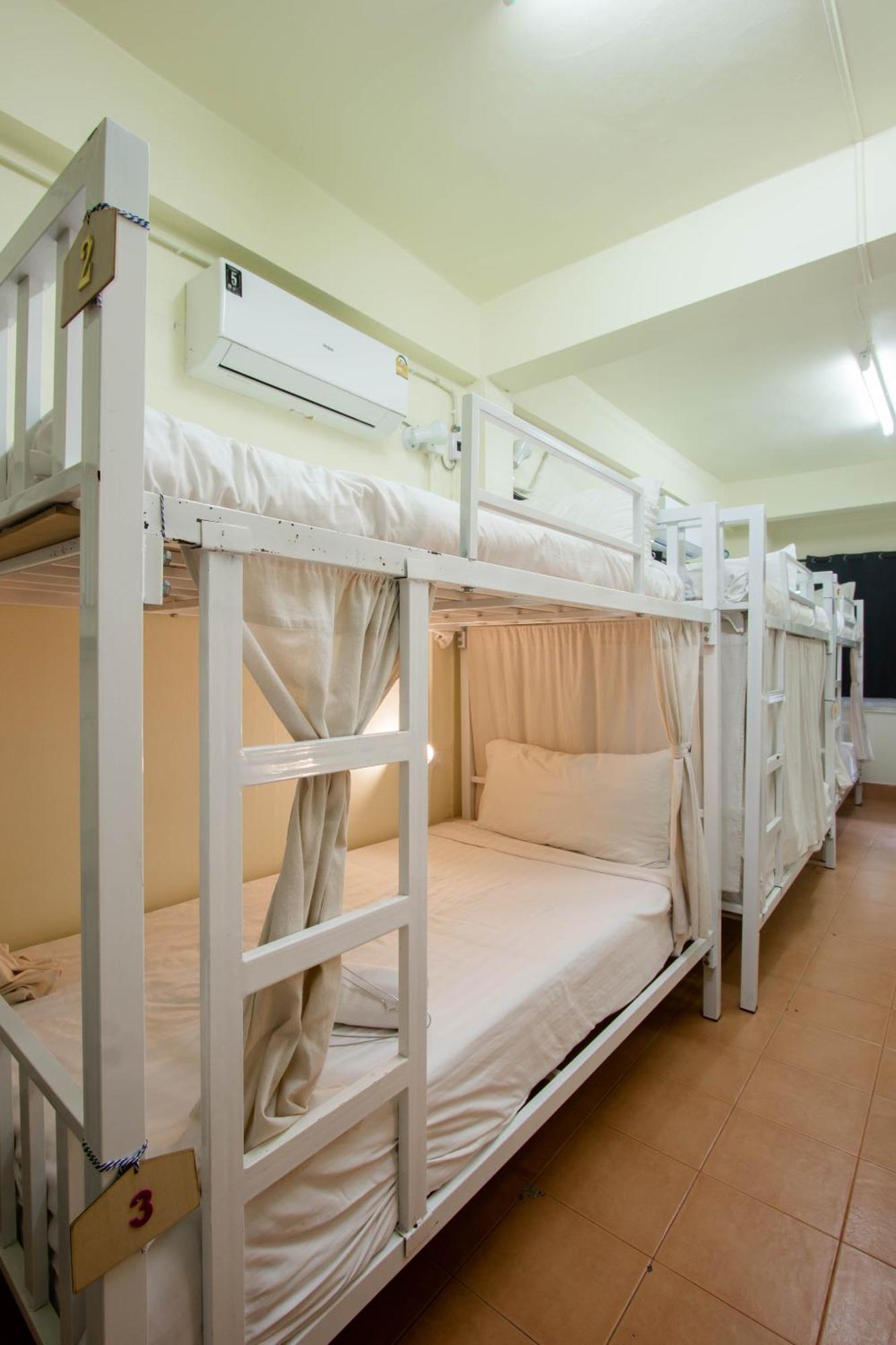 Beds Friends Phi Phi Hostel - Party Hostel Екстер'єр фото